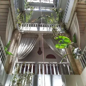 https://aux-terrasses-dessaouira.essaouirahotels.net